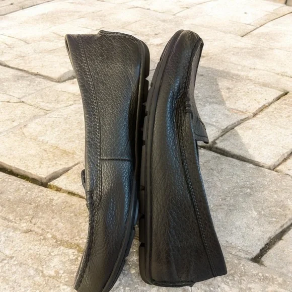 Coach Pre Loved Women's Black Slip On Loafers - Picture 3 of 7